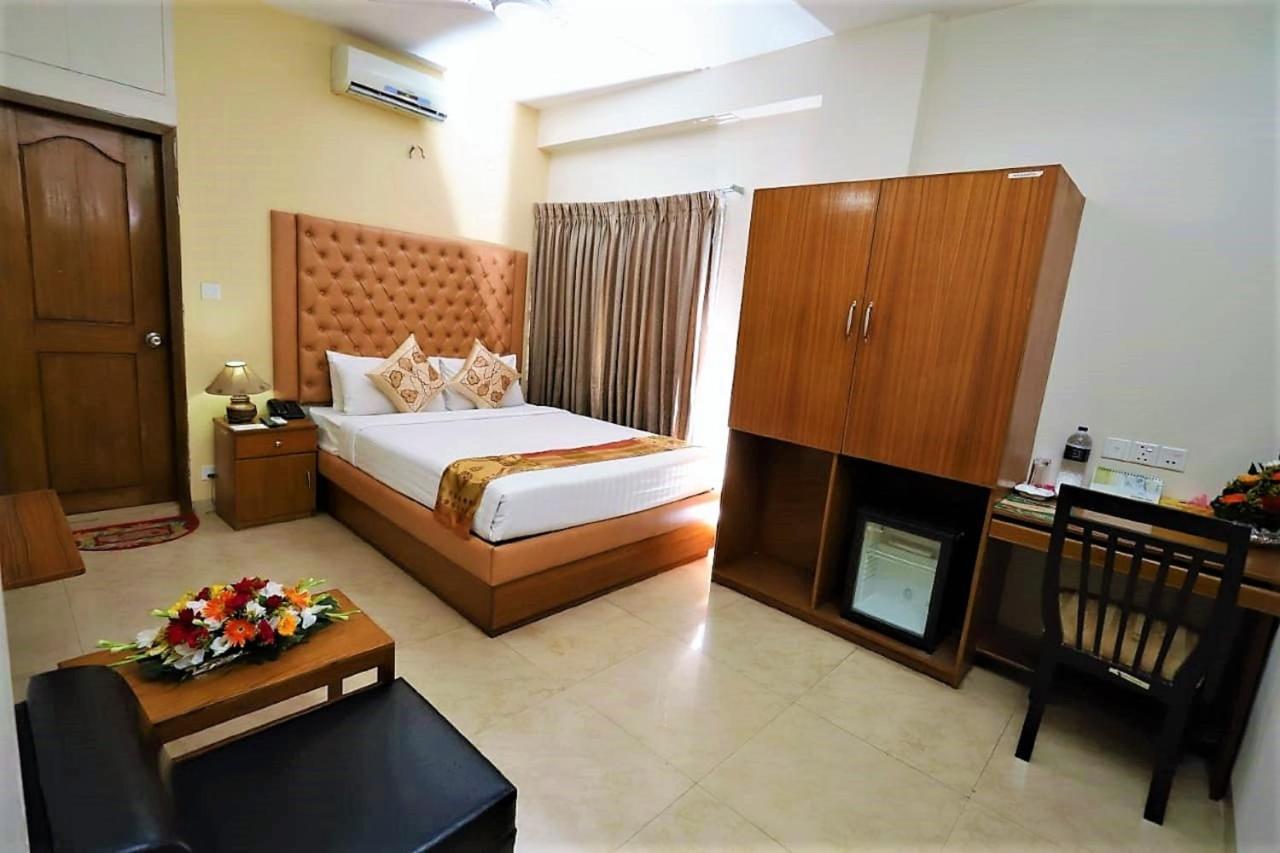 Dhaka Golden Inn - Banani'Lakeside Extérieur photo